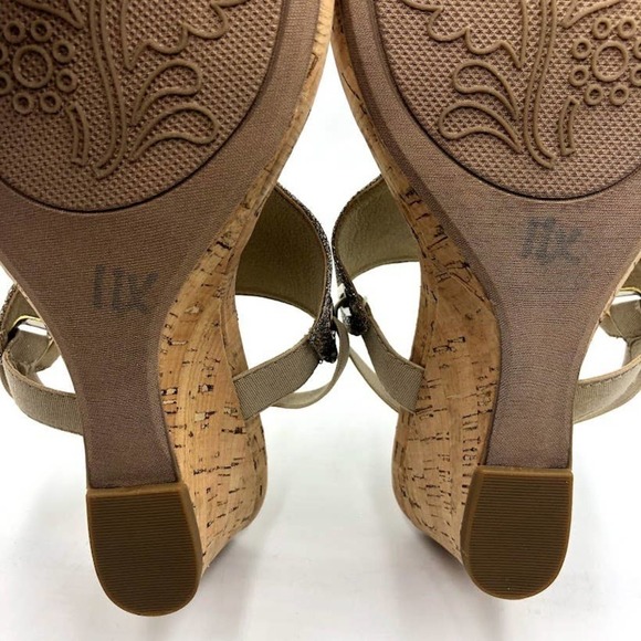 White Mountain Women's Gold Wedge Sandals - Picture 11 of 15